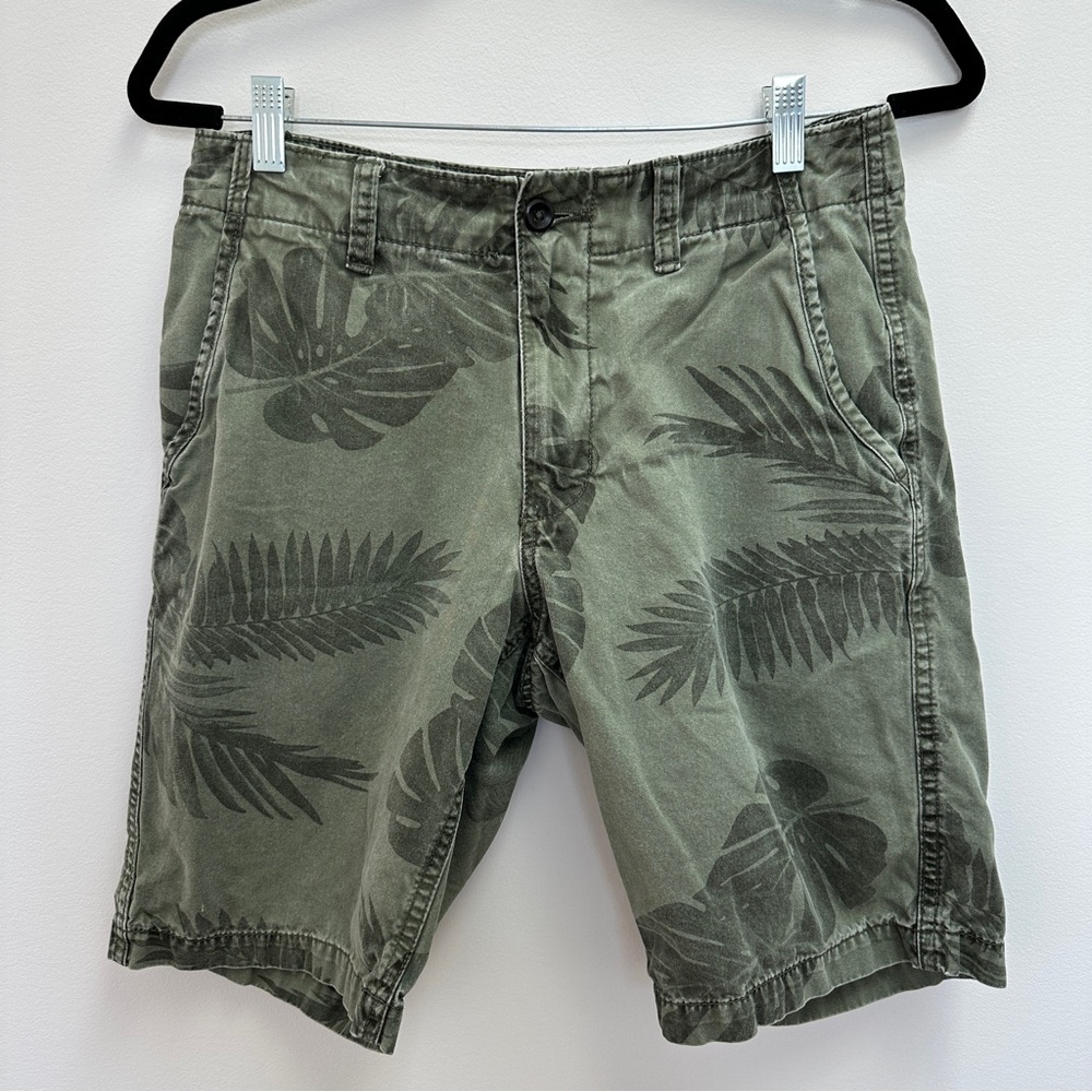 Old Navy Men’s Size 29” Green Men's Chino Shorts with Tropical Print